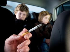 არასრულწლოვნის თანდასწრებით მოწევა შესაძლოა, ტაქსებსა და კერძო ავტომობილებშიც აიკრძალოს