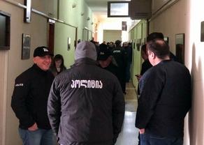 Opposition unable to lock Majority Bureau in Kutaisi