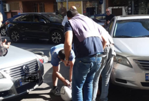 თბილისში ავარიის შედეგად მოტოციკლის მძღოლი დაშავდა