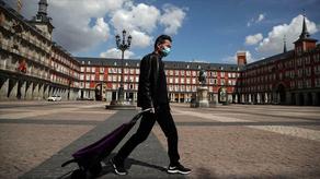 В Испании за сутки от коронавируса погибли 325 человек