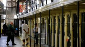 Из-за эпидемии COVID-19 в Калифорнии освобождают заключенных