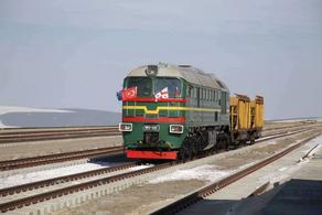 Грузоперевозки по железной дороге Баку-Тбилиси-Карс выросли на 42%