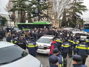 20 people detained at the rally in front of the Parliament