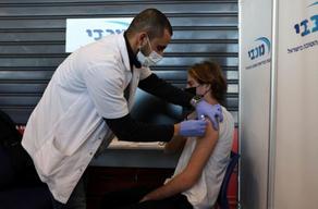 Israel includes teenagers in vaccination drive
