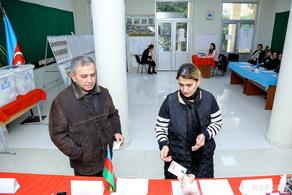 В Азербайджане проходят выборы в Милли Меджлис