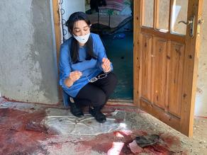 აზერბაიჯანის ომბუდსმენი მოკლული მშვიდობიანი მოქალაქის სახლს ეწვია - PHOTO