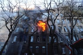 Один человек погиб и еще 26 пострадали при пожаре в одесском колледже