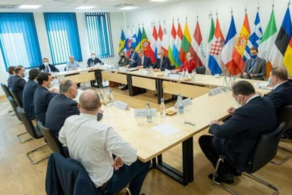 Meeting with the opposition being held at the invitation of Charles Michel's cabinet