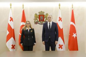 Georgian Defense Minister hosts Turkish Ambassador