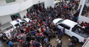 В Мексике в грузовом трайлере обнаружили 210 мигрантов