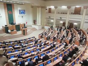 Ожесточённые споры разразились в парламенте Грузии
