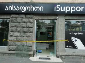 В Тбилиси ограбили магазин техники