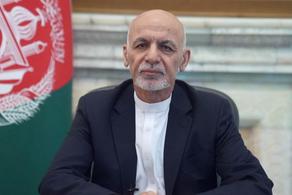Президент Афганистана покинул страну