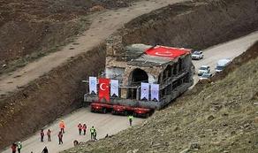 კატასტროფის შიში - უიმედო ადგილობრივები უძველესი, 600 წლის თურქული მეჩეთის გადარჩენას ცდილობენ