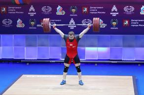 Weightlifter Anton Pliesnoi becomes champion of Europe in snatch