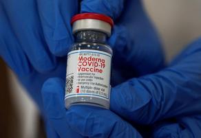 В Канаде разрешили использование вакцины от коронавируса Moderna