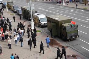 В Минске мобилизованы спецтехника и спецназ