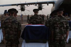 საფრანგეთი მალიში დაღუპულ 13 ჯარისკაცს პატივს მიაგებს