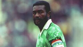 Stephen Tataw: Cameroon's Italia 90 World Cup captain dies