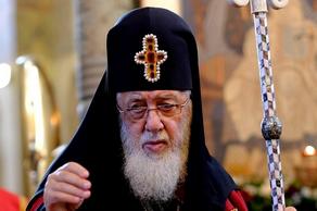 Patriarch issues statement at Holy Synod session