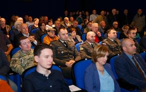 Military men attended the premier show of “Spade”