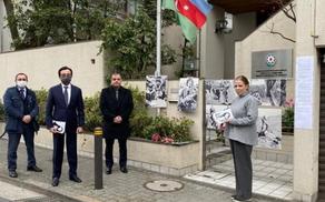 В посольствах Азербайджана приспустят флаги в память о жертвах Ходжалы - ФОТО