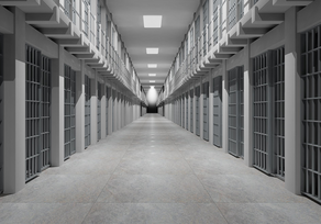 Девятерых заключенных с подозрительными симптомами не пустили в тюрьму