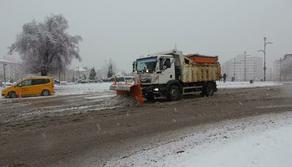 Snow blocks 267 roads in Turkey