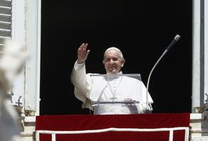 Папа Римский назвал 13 новых кардиналов