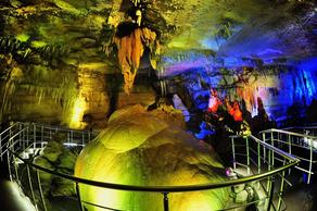 За неделю заповедник Сатаплия и пещеру Прометея посетили 595 визитеров