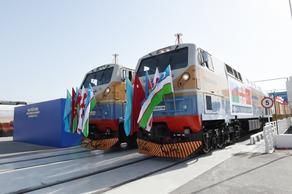 Скоро железная дорога Баку-Тбилиси-Карс заработает в полную нагрузку