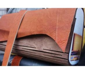 Tavrieli - Combination of leather and wood