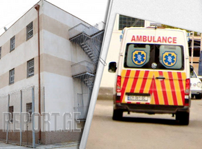 Ambulance enters Rustavi prison