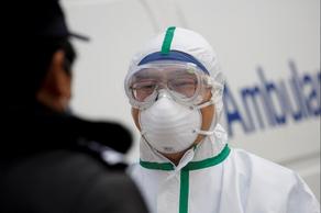 В Китае зафиксирован 2 641 новый случай инфицирования коронавирусом