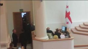 Deputies in Parliament physically confronted each other - VIDEO
