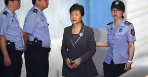 Лидер Южной Кореи освободил экс-президента страны из тюрьмы