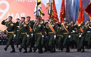 В Москве прошел парад, посвященный Дню Победы над фашизмом - ВИДЕО
